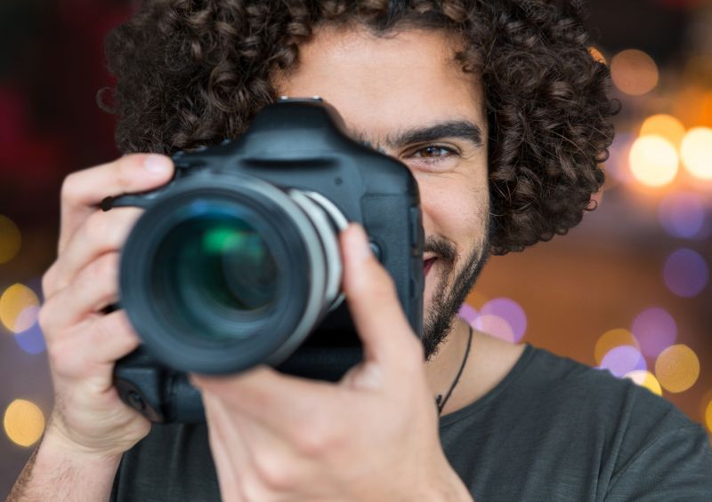 Strengthens Personal Branding